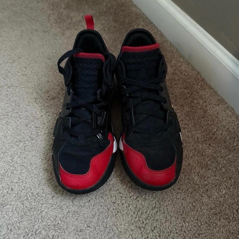 JORDAN STAY LOYAL 2 - Picture 4 of 6